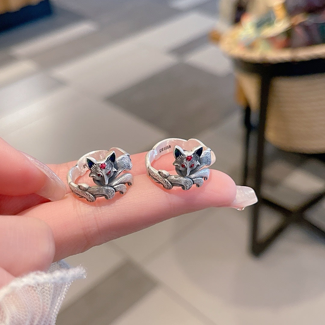 Nine-Tailed Fox Love Charm Ring - side detail