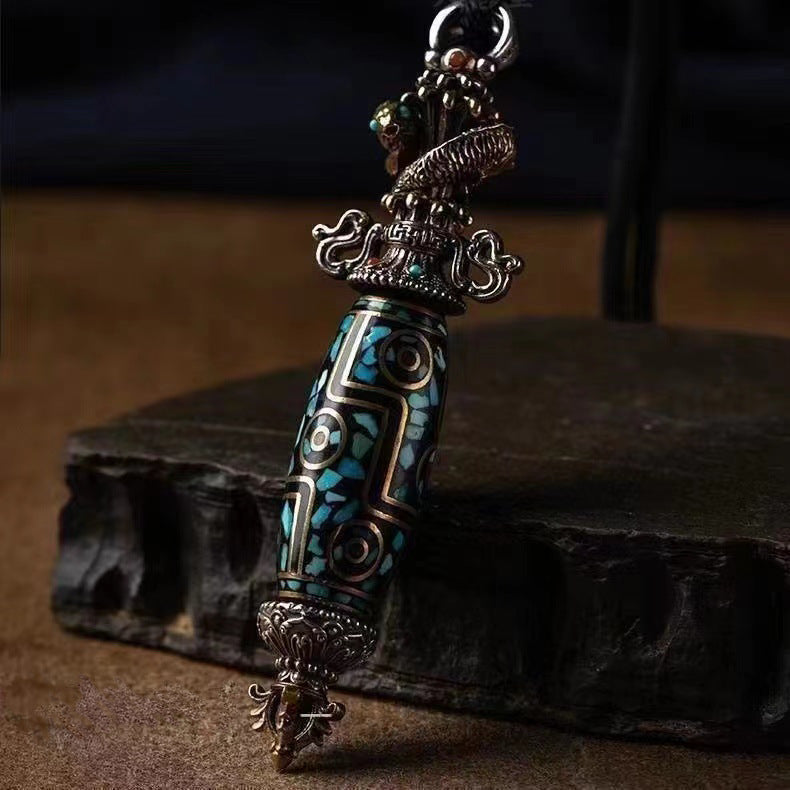 Vajra Dzi pendant necklace view 3