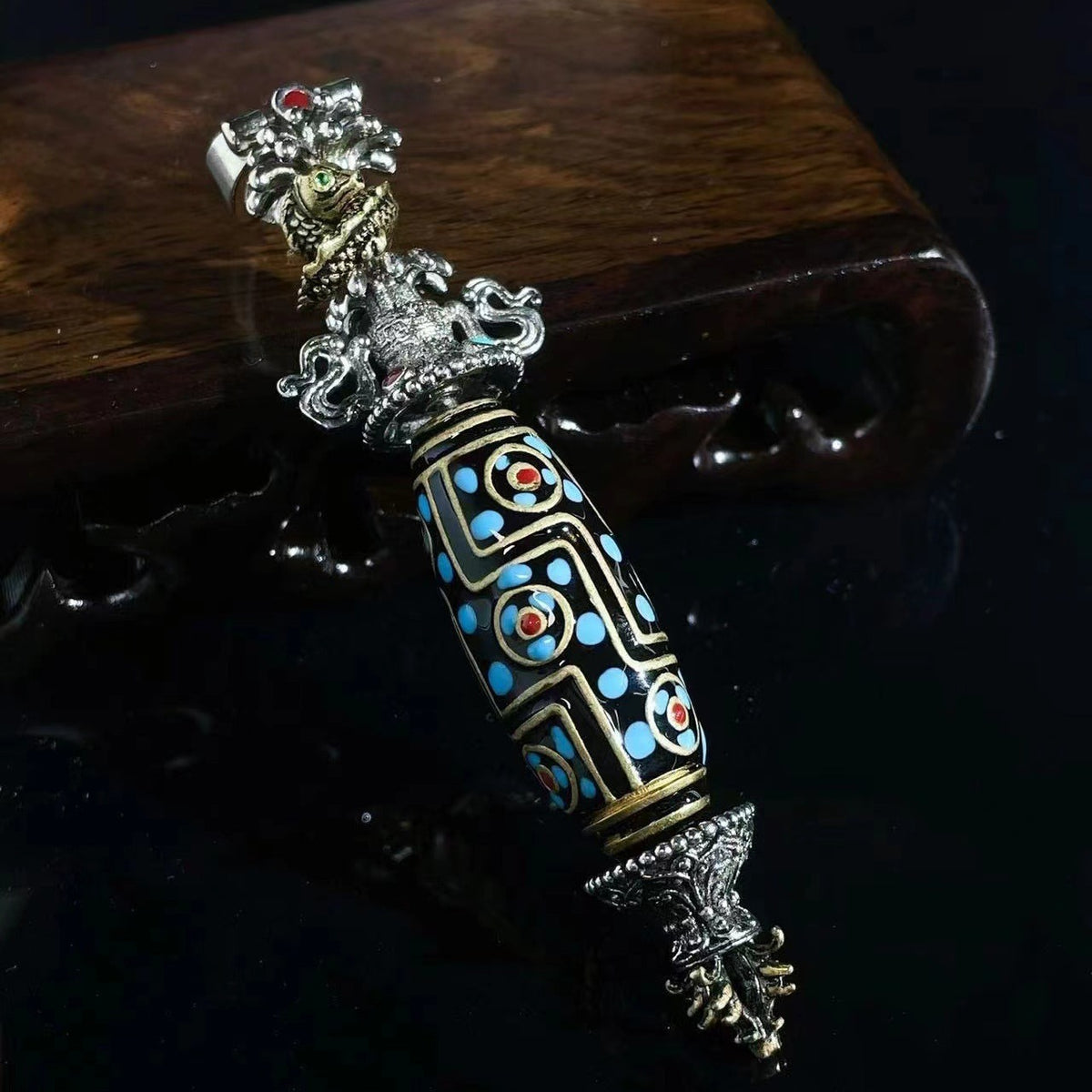 Vajra Dzi pendant necklace view 4
